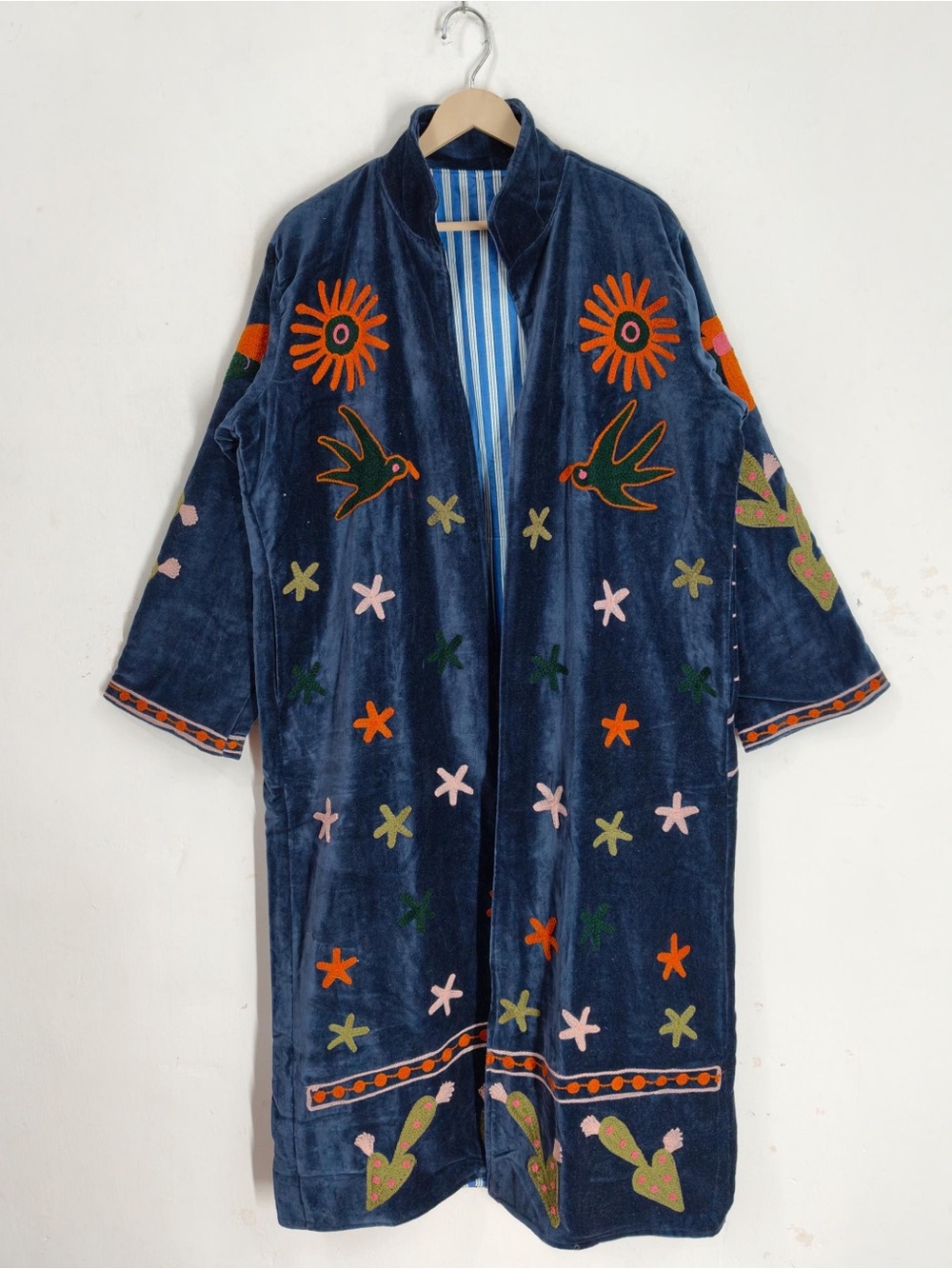 New Artisan Handmade Deep Blue Velvet Suzani Embroidered Statement Coat - Picture 7 of 8